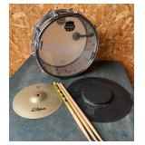 MAPEX Snare drum w/ Padded Case and Accessories