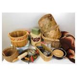 Kitchen Primitives, Pyrex, Enamelware, Baskets etc