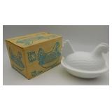Indiana Glass Hen on Nest 7155  & Original Box