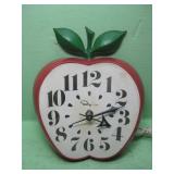 Vintage Ingrahan  MCM Sliced Apple Wall Clock