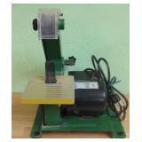 Woodtek Table Top Electric Belt Sander - Powers Up