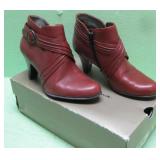 Born Crown Biddy Red Boots Size 7 M
