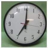 Working Battery Operated Wall Clock