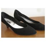 Womens Soho Shoes Size 9