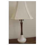 Mid Century Modern 23' Lamp - Works