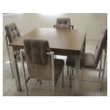 Kitchen Table With Four Chairs - Has Two Leaves