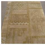 64 X 90 Geometric Area Rug - No Tag