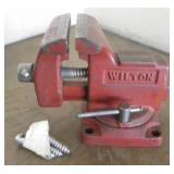 Wilton Table Vise With Screws