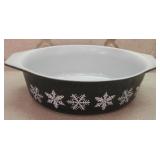 Vintage Black and White Pyrex Casserole Dish