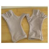 NIOP Dr. Shade Sun Protection Gloves