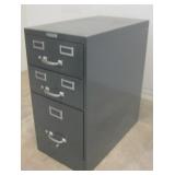 15 X 26,5 X 29,5 SteelMaster 3 Drawer File Cabinet