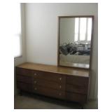66 X 18 X 29 Stanley 9 Drawer Dresser With  Mirror