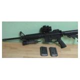 Smith & Wesson M&P- Red Dot Scope & Light