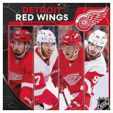 16-12C7 NHL Detroit Red Wings 2025 Wall Calendar