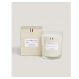 24-11C4 Tommy Hilfiger Vanilla Ivy Candle - 180 G