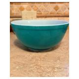 Vintage Pyrex Teal Mixing Bowl