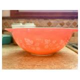 Pyrex Gooseberry Mixing Bowl