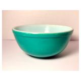 Vintage Pyrex 403 Mixing Bowl