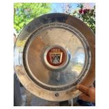 Ford Crest Hubcap