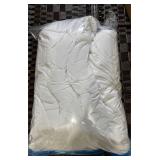 Queen size All season comforter