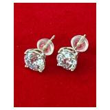 1ct Diamond 19k gold studs