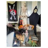 LARGE HALLOWEEN LOT