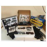 TOY TRAIN LOT W/ ELECTRIC TRAIN SET, TRACK,