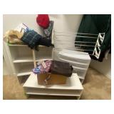5 PIECE ORGANIZERS & WOMENS PURSES /WARM SCARVES