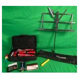 CLARINET W/CASE, MUSIC STAND & ACCESSORIES