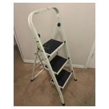 METAL FOLDING STEP STOOL