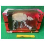 DISNEY STAR WARS AT AT DELUXE DIE CAST  VEHICLE
