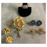 VINTAGE FLOWER BROOCH/EARRINGS & MENS RING