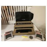 VINTAGE SILVER REED ELECTRONIC TYPEWRITER/WORD PRO