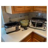 ROASTER, SLOW COOKER & OSTER OVEN LOT