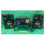 PHILIPS FX 10 MINI HI- FI SYSTEM WITH REMOTE/STAND