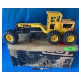 TONKA 952 MOTOR GRADER TOY W/ BOX