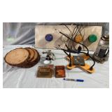 MISC HOUSEHOLD, SHOP & DISPLAY ITEMS