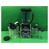 NINJA BLENDER WITH EXTRA BOTTLES/SMOOTHIE MAKERS