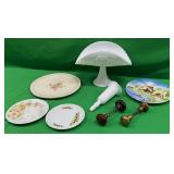 VNTG MILK GLASS BANANA STAND/DOOR KNOBS