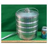 VNTG BUCKEYE ALUMINUM PICNIC PAN