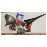 ASSORTED FUNNELS