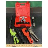 TUBING FLARING TOOL & HAND TOOL KIT