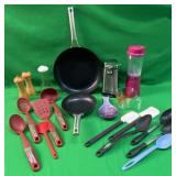 KITCHEN COOKWARE, UTENSILS & GADGETS