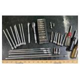 SOCKET EXTENSIONS, UNIVERSALS & ACCESSORY TOOLS