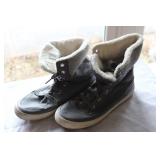 KEDS-WF55478 Gray- Women's Boot - 5.5 - Like New