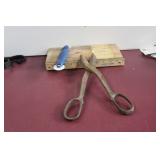Vintage Tin Shears - Screen Tool