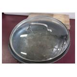 Cusinart Pan w lid