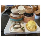 VINTAGE LADIES HATS WITH HAT BOXES