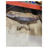 Rustic 100 lb. Anvil