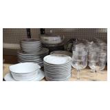 Contemporary By Noratake Melissa 3080 Plates,